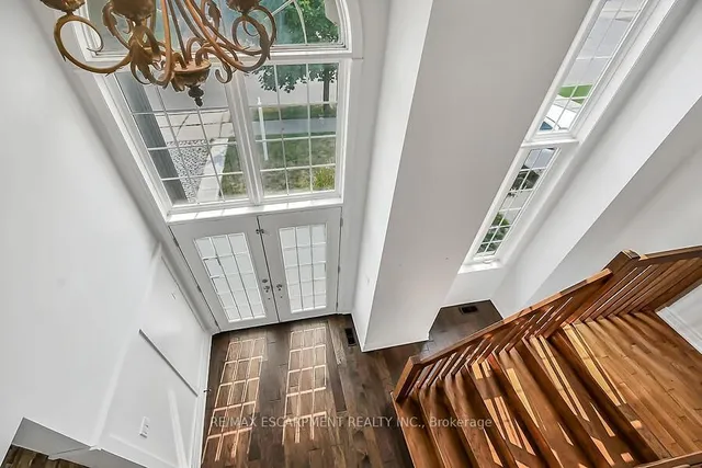 Additional image 20 of 242 Eringate Dr