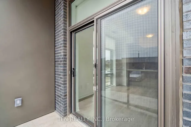 Additional image 26 of 460 Dundas St Unit 121