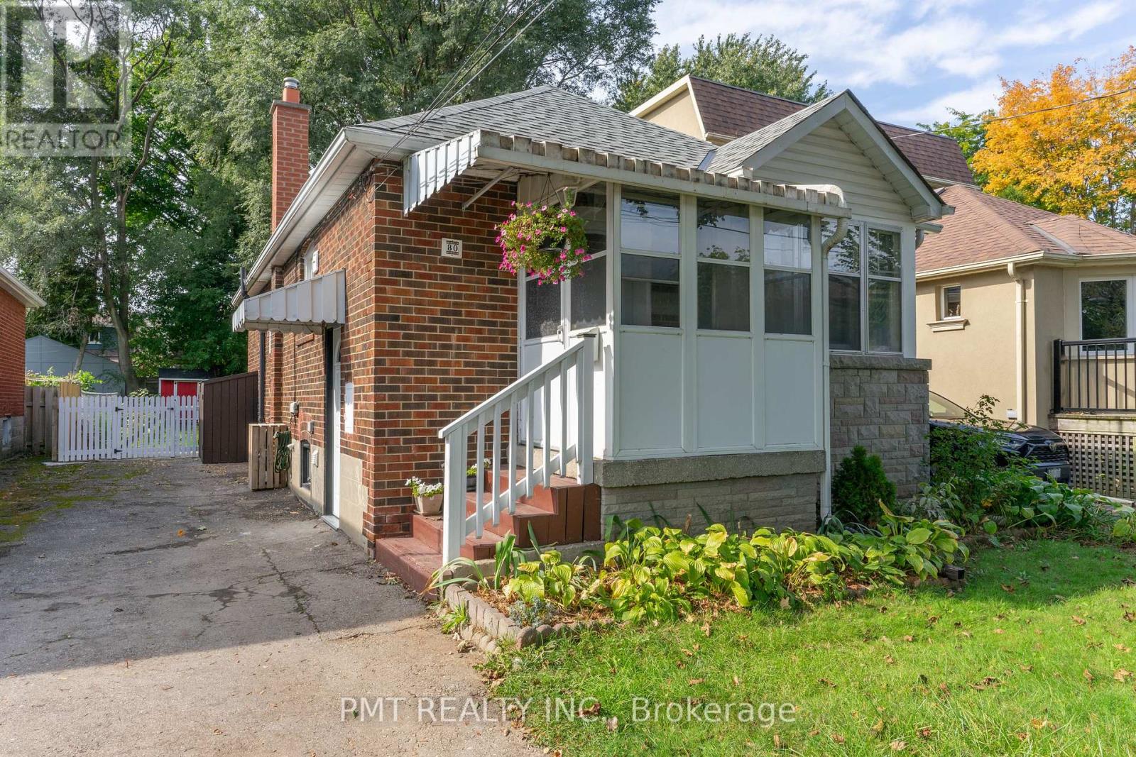 80 QUEENS AVENUE|Toronto (Mimico), Ontario M8V2N3