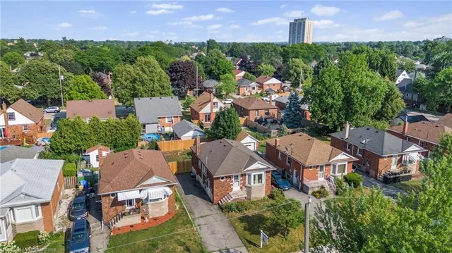 Additional image 4 of 191 East 32nd St