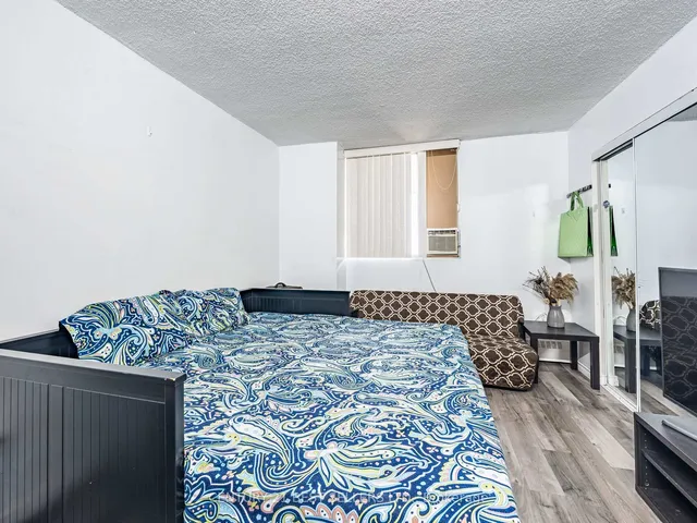 Additional image 24 of 3380 Eglinton Ave Unit 1410