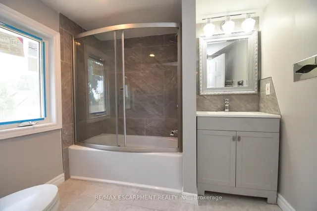 Additional image 29 of 687 Upper James St