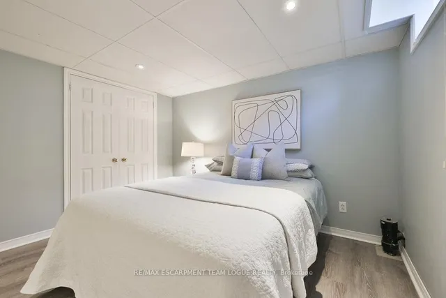 Additional image 31 of 4245 Cole Cres