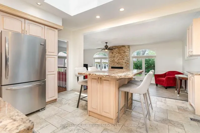 Additional image 4 of 261 Tuck Dr