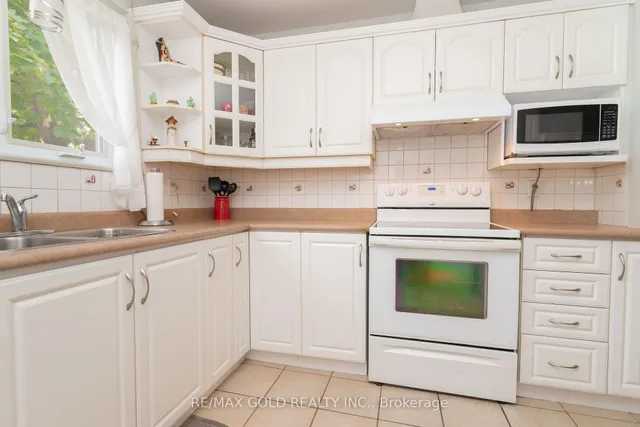 Additional image 17 of 16 Drury Cres