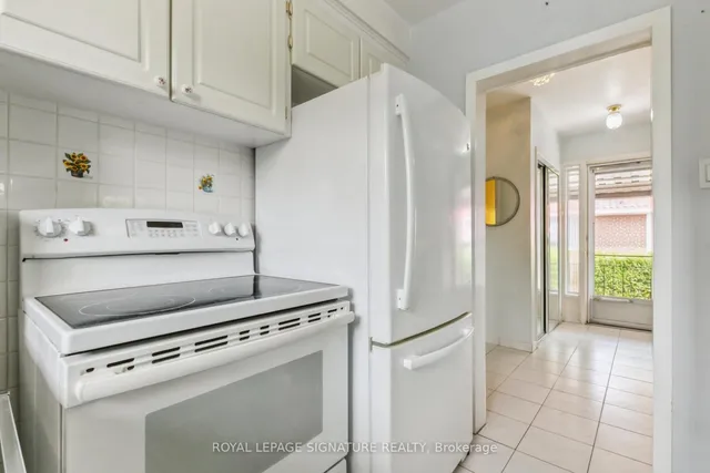 Additional image 24 of 54 Neapolitan Dr