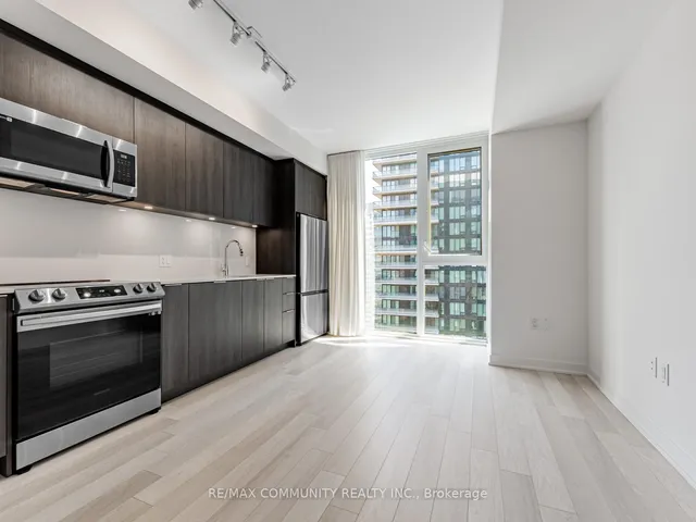 Additional image 10 of 357 King St Unit 3506