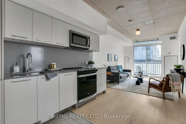 Additional image 8 of 45 Baseball Pl Unit 1305