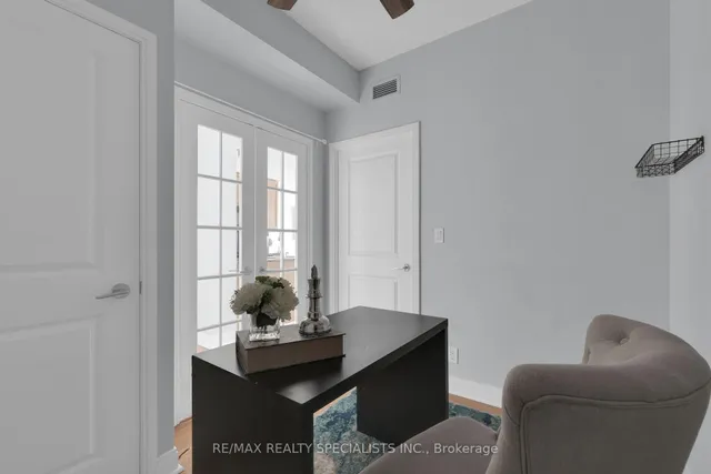 Additional image 23 of 80 Absolute Ave Unit 911