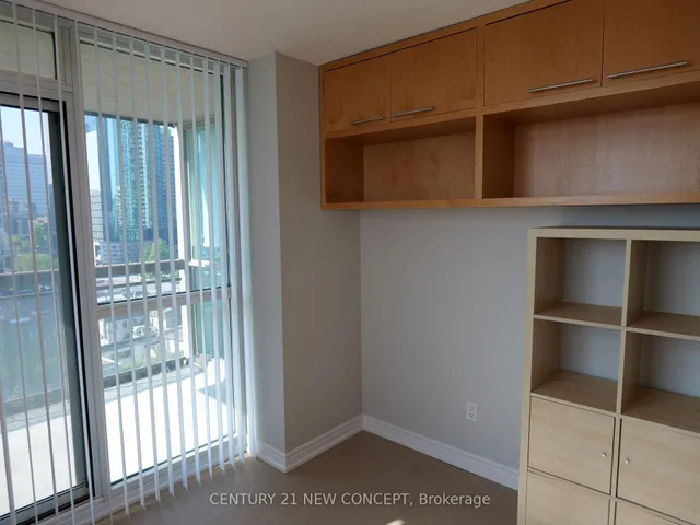 Additional image 17 of 18 Parkview Ave Unit 1006