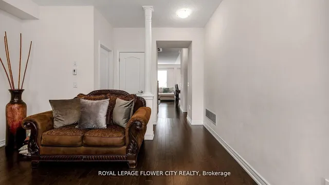 Additional image 32 of 36 Spokanne St