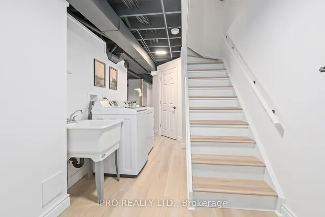 Additional image 24 of 142 Richwood Cres