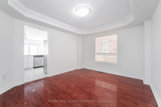 Additional image 10 of 6 Baccarat Cres