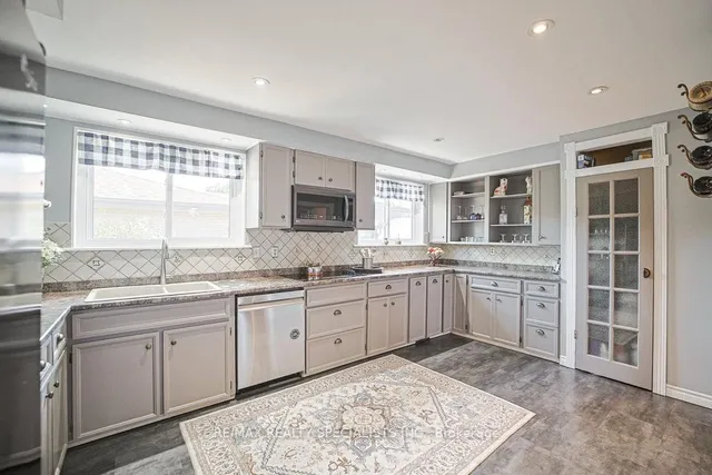 Additional image 17 of 28 Bromley Cres