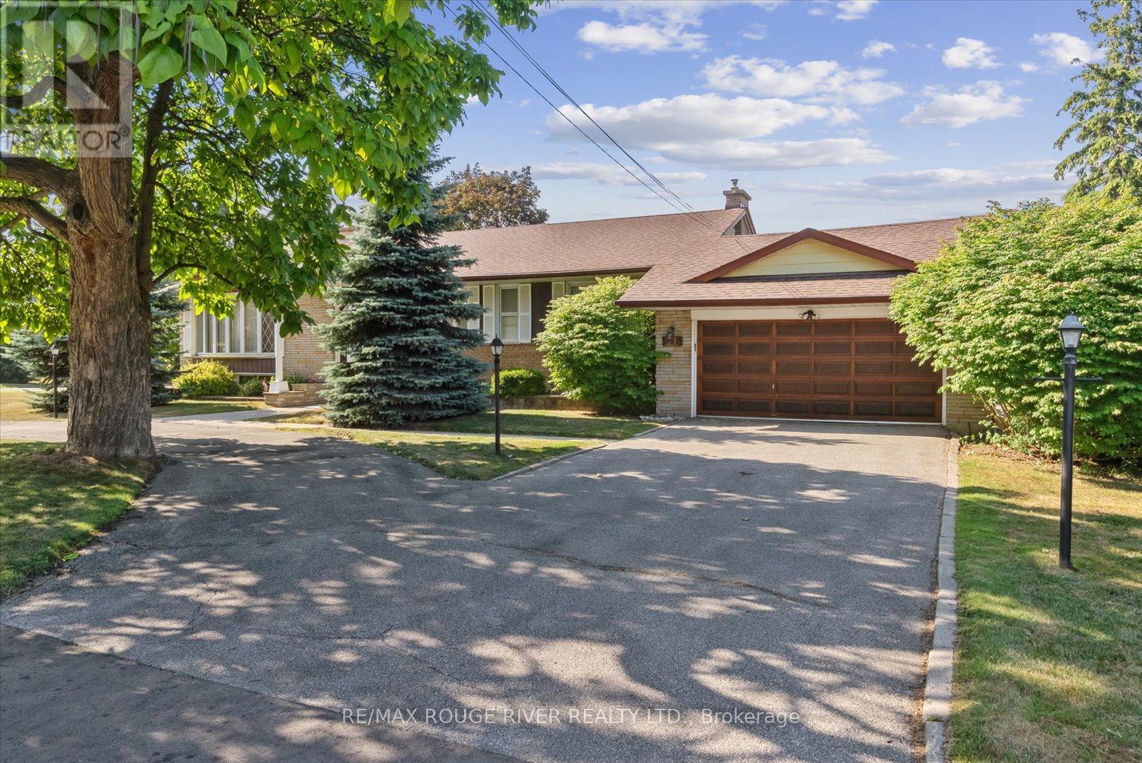 71 CEDAR BRAE BOULEVARD|Toronto (Eglinton East), Ontario M1J2K7