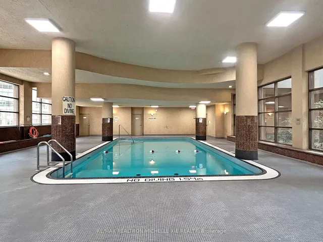 Additional image 39 of 736 Bay St Unit 1009