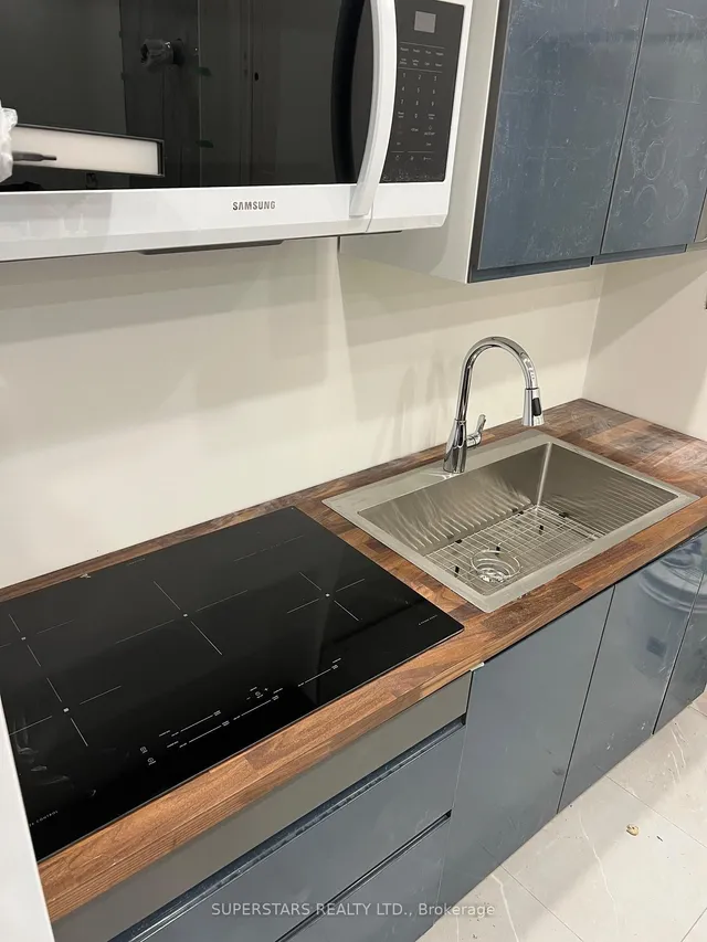 Additional image 30 of 51 Abitibi Ave