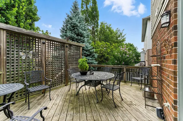 Additional image 34 of 51 Strathroy Cres