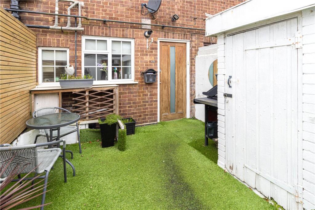 Additional image 5 of High Street, Harpenden, AL5