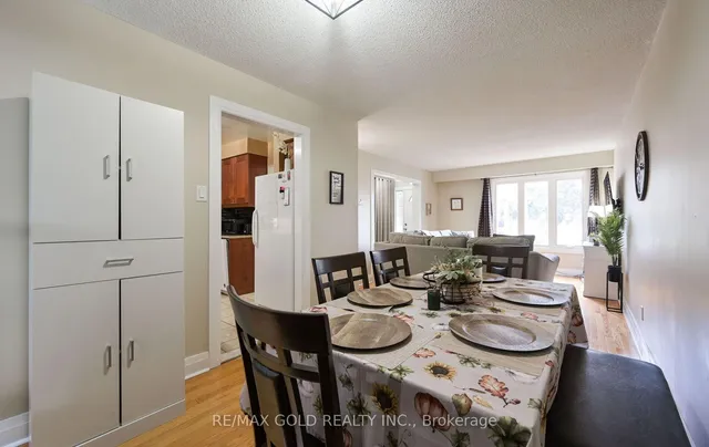 Additional image 9 of 72 COURTLEIGH Sq
