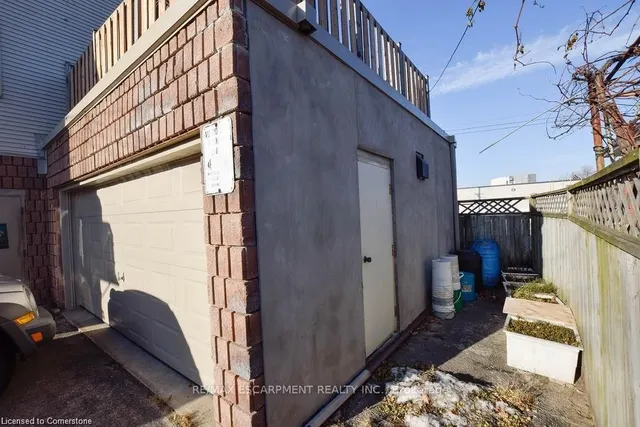 Additional image 45 of 120 Parkdale Ave