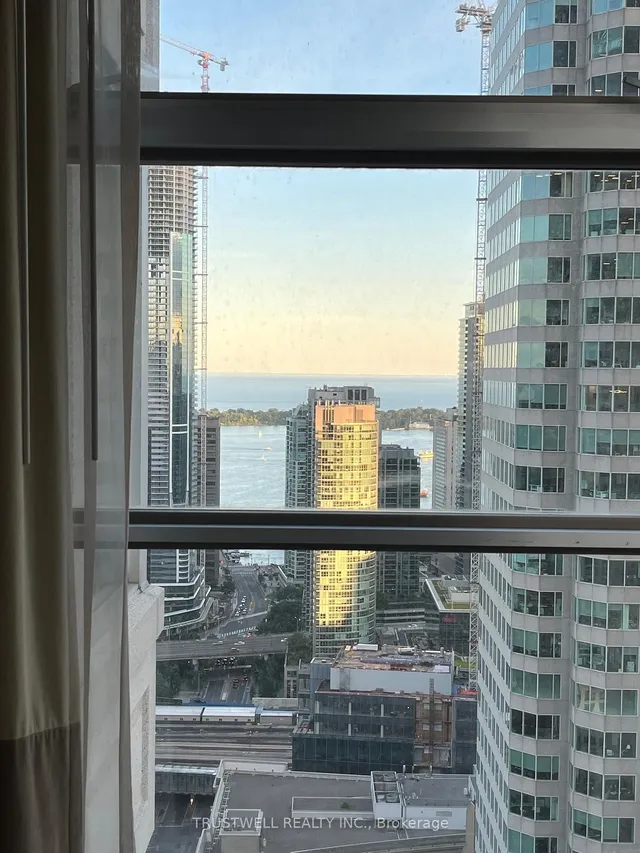 Additional image 4 of 1 King St Unit 3711