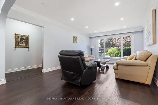 Additional image 3 of 15 Lockton Cres
