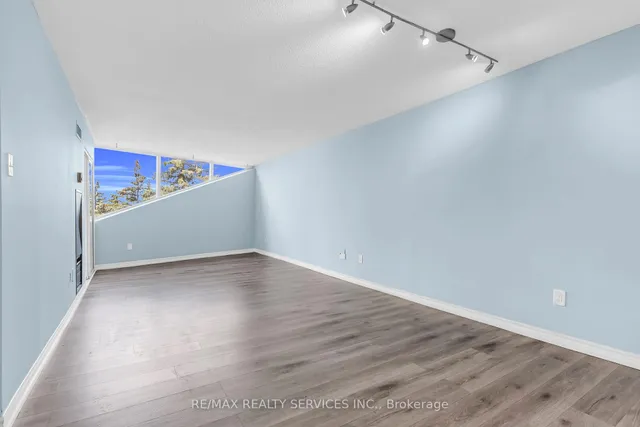 Additional image 8 of 21 Markbrook Lane Unit 306