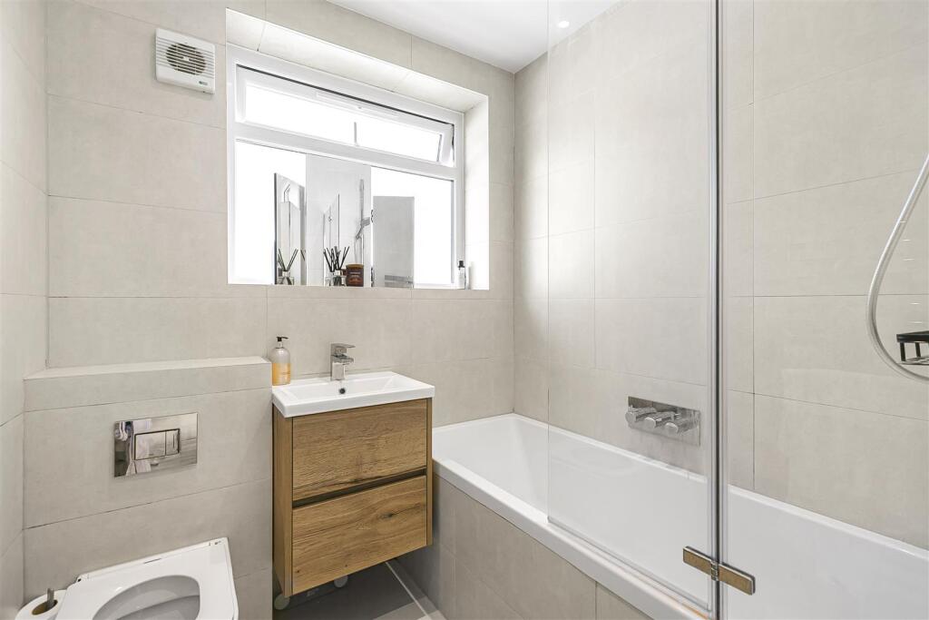 Additional image 11 of Pooleys Lane, Welham Green, Herts