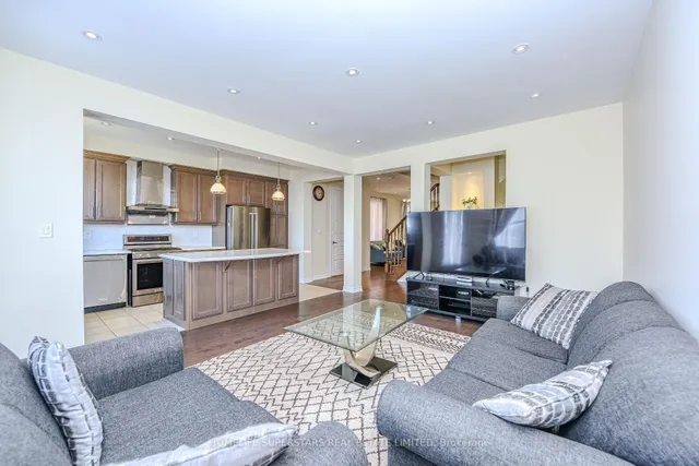 Additional image 14 of 1395 Chretien St