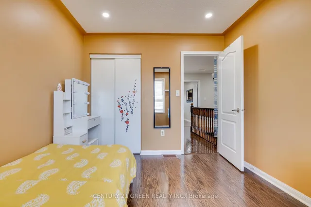 Additional image 38 of 1107 Barr Cres