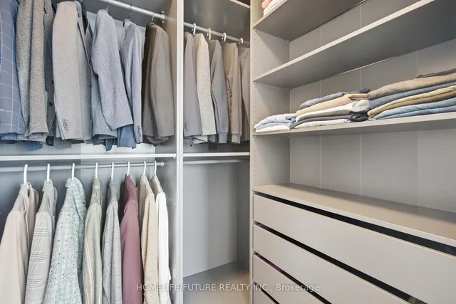 Additional image 20 of 2007 James St Unit 1706