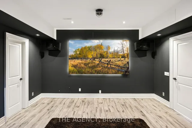 Additional image 33 of 48 Yorkminster Rd