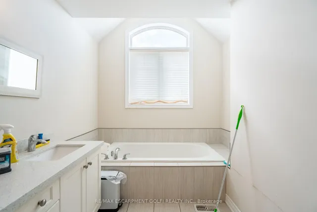 Additional image 21 of 98 SHOREVIEW Pl Unit 40