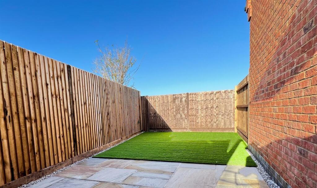 Additional image 6 of Field View Court, Welwyn Garden City
