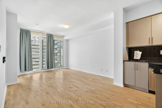 Additional image 3 of 55 Bremner Blvd Unit 3302