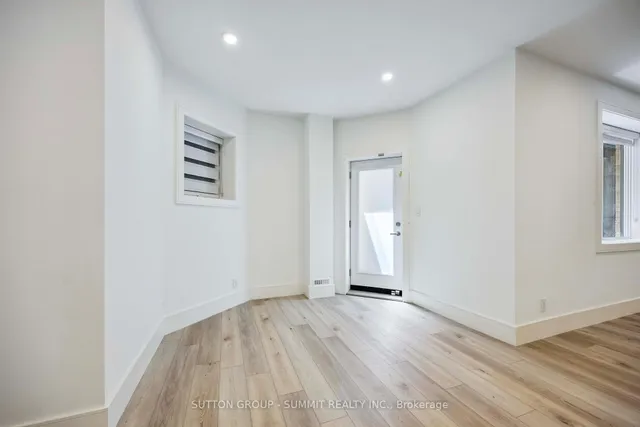 Additional image 47 of 127 Munro Blvd