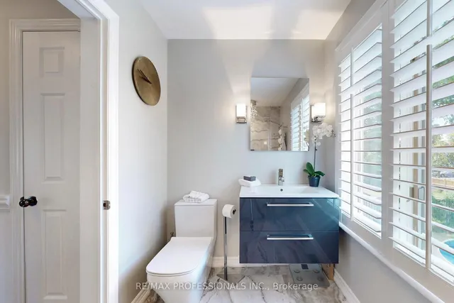 Additional image 32 of 126 Laurel Ave