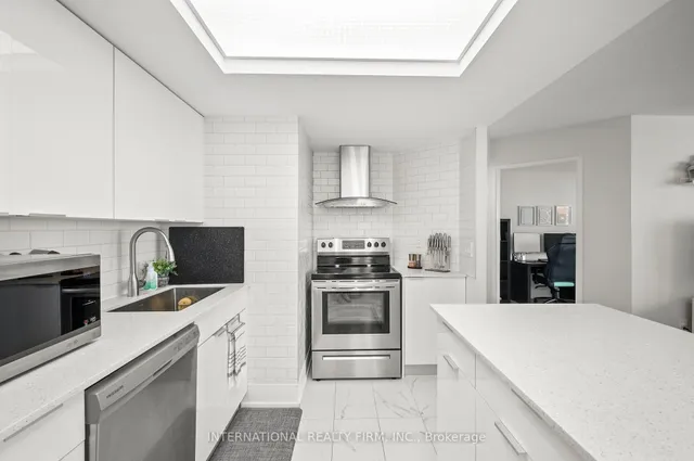 Additional image 10 of 4460 Tucana Crt Unit 1612