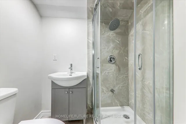 Additional image 33 of 44 Haymarket Dr