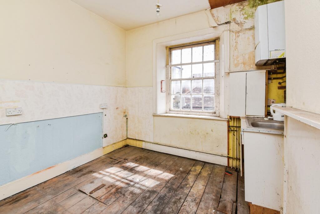 Additional image 33 of 3 Weymouth Street, Warminster, Wiltshire BA12 9NP