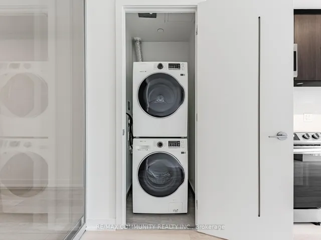 Additional image 23 of 357 King St Unit 3506