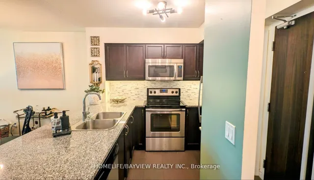 Additional image 11 of 19 Grand Trunk Cres Unit 708
