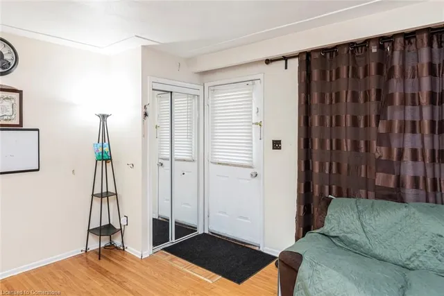 Additional image 3 of 172 Gibson Ave