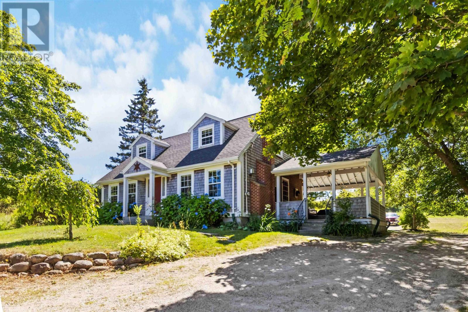Property image for 385 Green Street|Lunenburg, Nova Scotia B0J2C0