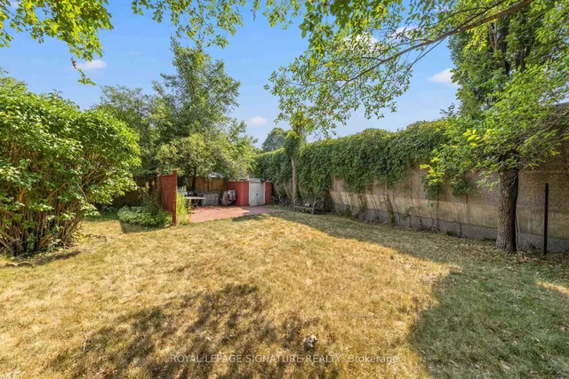 Additional image 35 of 2 Guytoi Crt