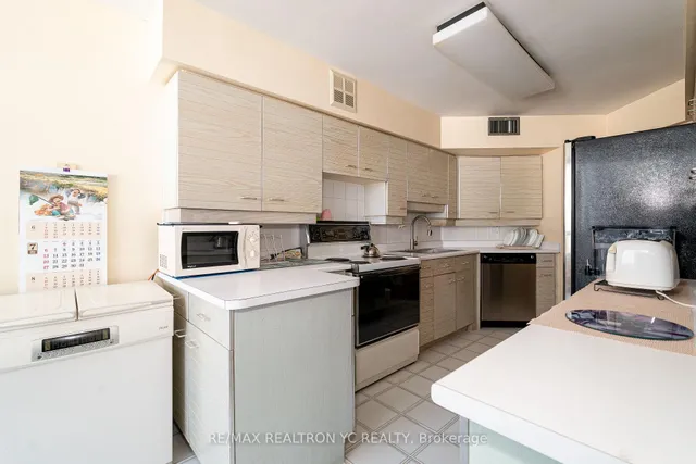 Additional image 5 of 30 Greenfield Ave Unit 614