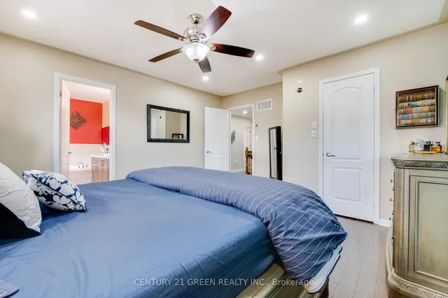 Additional image 32 of 1107 Barr Cres