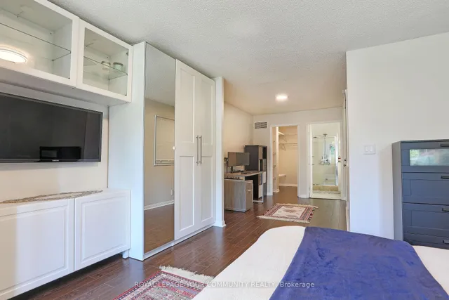 Additional image 35 of 28 Sommerset Gate Unit 1213