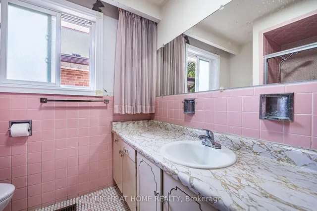 Additional image 19 of 233 Faywood Blvd